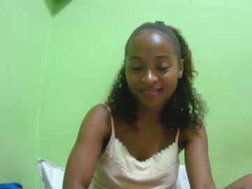 Francine925426 Chaturbate stream image from April 30, 2026
