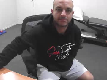 Mikeyd87496034 Chaturbate stream image from April 30, 2026