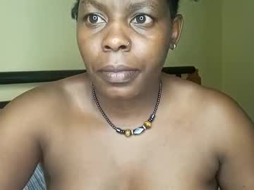 Queen20256 Chaturbate stream image from April 30, 2026