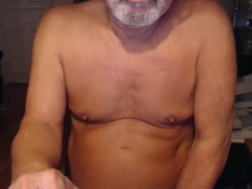 Surfer818 Chaturbate stream image from April 30, 2026