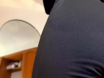 Missblair12 Chaturbate stream image from April 30, 2026