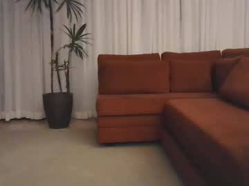 Gweenblack Chaturbate stream image from May 01, 2026