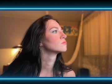 Avallanchee Chaturbate stream image from May 01, 2026