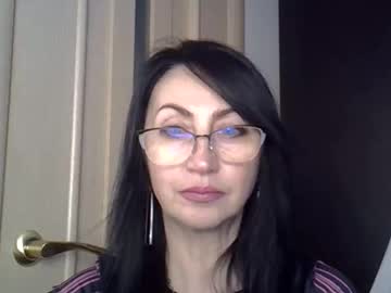 Jinaluv Chaturbate stream image from May 01, 2026