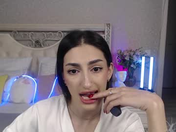 Lina_Robbins Chaturbate stream image from May 01, 2026