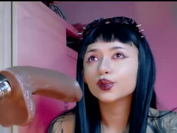 Scarlet_Gold Chaturbate stream image from May 01, 2026
