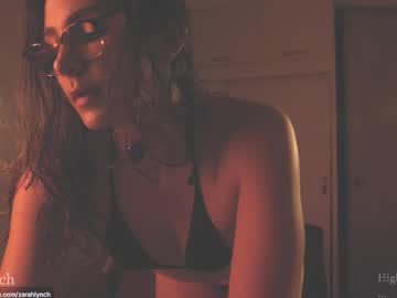 Zarahlynch Chaturbate stream image from May 01, 2026