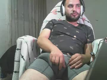 Colin_12 Chaturbate stream image from May 01, 2026