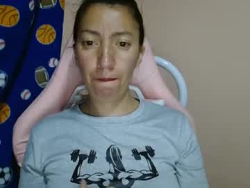 Candymilfff Chaturbate stream image from May 01, 2026