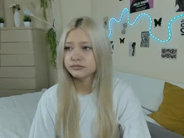 Satinpresence Chaturbate stream image from May 01, 2026