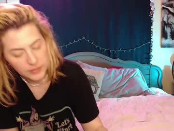 Foxymalloryknoxy69 Chaturbate stream image from May 01, 2026