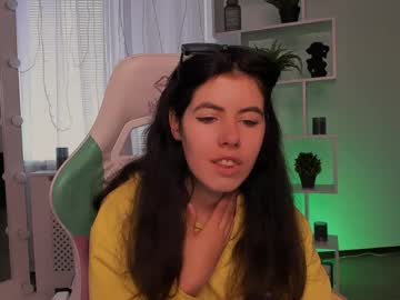 Olivia__Low Chaturbate stream image from May 01, 2026
