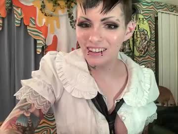 Larplikerae Chaturbate stream image from May 01, 2026