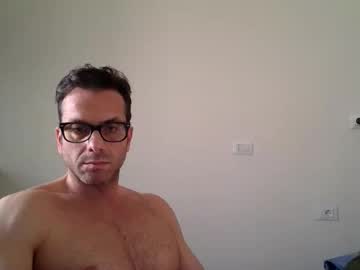 Roberpierre_Ho Chaturbate stream image from May 01, 2026