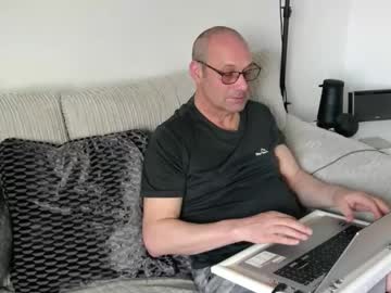 Johnpevans Chaturbate stream image from May 01, 2026