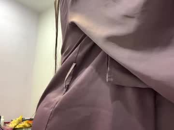 Eloisedenkins Chaturbate stream image from May 01, 2026
