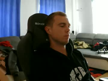 Herbstenden Chaturbate stream image from May 01, 2026