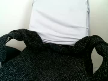 Hug_Me Chaturbate stream image from May 01, 2026