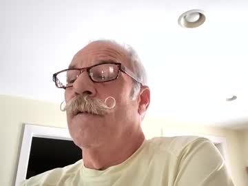Hotdogjay69 Chaturbate stream image from May 01, 2026