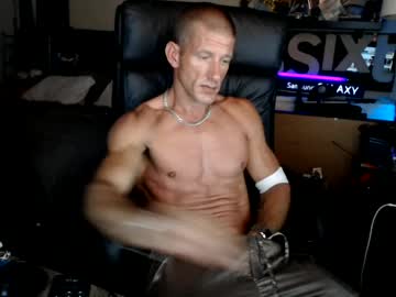 Nakedoutsdeurwndw Chaturbate stream image from May 01, 2026