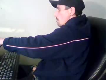 Gmang4242 Chaturbate stream image from May 01, 2026
