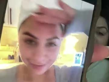 Avamonroexo Chaturbate stream image from May 01, 2026
