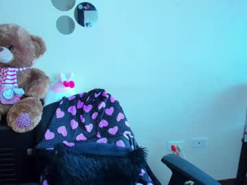 Emma_Boo_ Chaturbate stream image from May 01, 2026