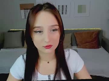 Juliettemonli Chaturbate stream image from May 01, 2026
