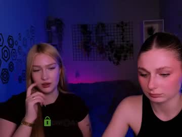 Playful_Sophie Chaturbate stream image from May 01, 2026