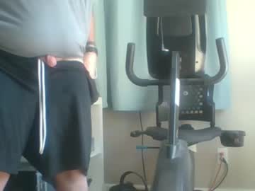Dudebecrazy Chaturbate stream image from May 01, 2026