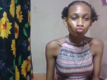 Eliannee Chaturbate stream image from May 01, 2026