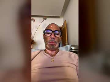 Metis23x5cm Chaturbate stream image from May 01, 2026