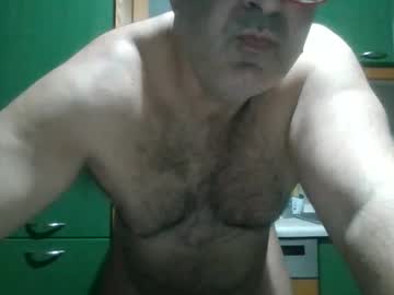 Dimitrisamo Chaturbate stream image from May 01, 2026