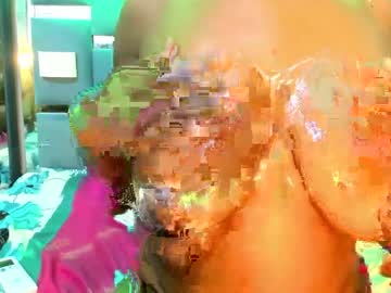Milena_Pops Chaturbate stream image from May 01, 2026