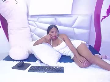 Mia_Phalmer1 Chaturbate stream image from May 01, 2026