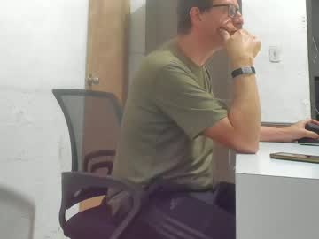 Realdreamswc Chaturbate stream image from May 01, 2026