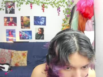 Vaioletuwu Chaturbate stream image from May 01, 2026