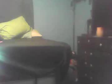 Beccabee37 Chaturbate stream image from May 02, 2026