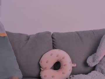 Petite_Paola Chaturbate stream image from May 02, 2026