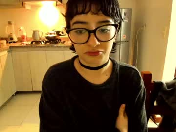 Petitee_Lunna Chaturbate stream image from May 02, 2026