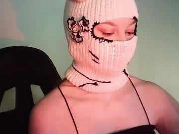 Evie_Muna Chaturbate stream image from May 02, 2026