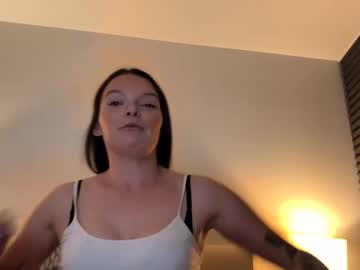 Missmia_Xo Chaturbate stream image from May 02, 2026