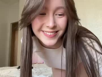 Labellenuit Chaturbate stream image from May 02, 2026