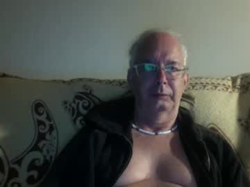 808dred Chaturbate stream image from May 02, 2026