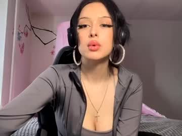 Eneidacollazo Chaturbate stream image from May 02, 2026