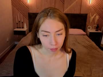 Leslie_Whait Chaturbate stream image from May 02, 2026