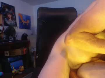 Mickychops Chaturbate stream image from May 02, 2026