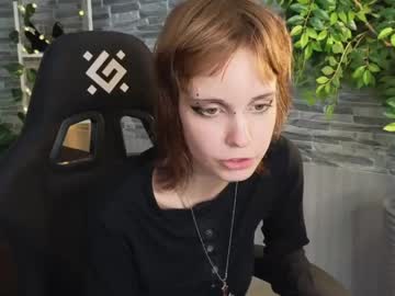 Sweet_Darly Chaturbate stream image from May 02, 2026