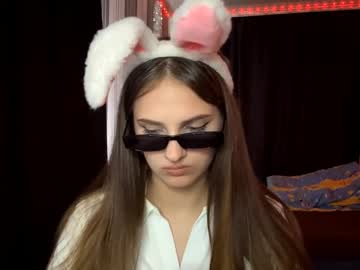 Bunnytrussel Chaturbate stream image from May 02, 2026