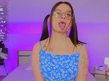 Selenamills Chaturbate stream image from May 02, 2026